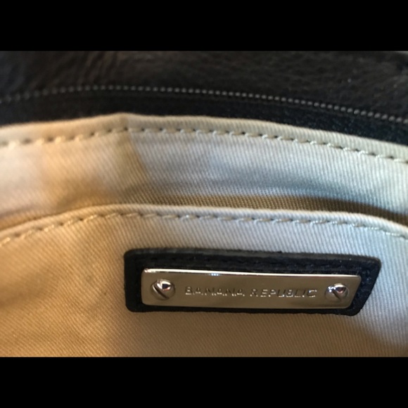 Banana Republic leather clutch - Picture 6 of 9